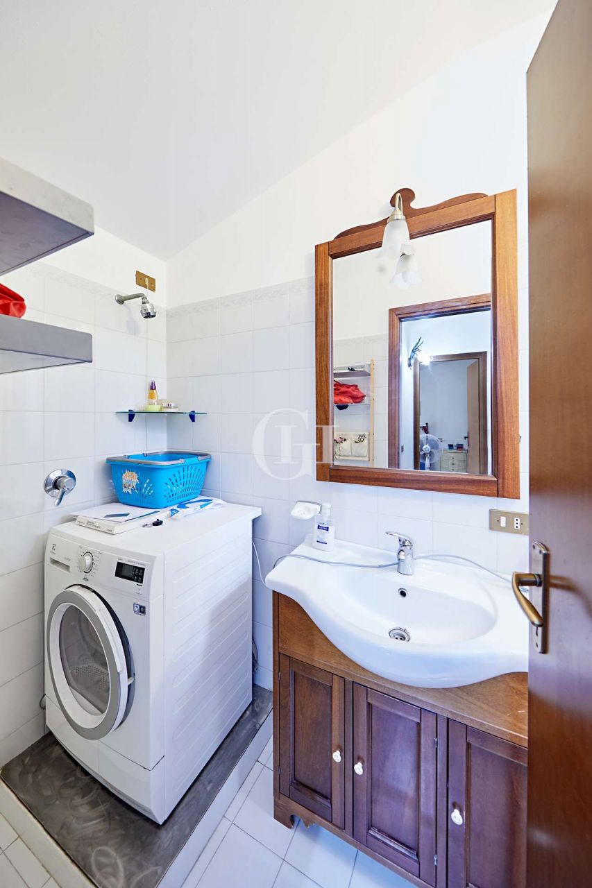 Апартаменты у озера Гарда, Италия, 125 м² - фото 16