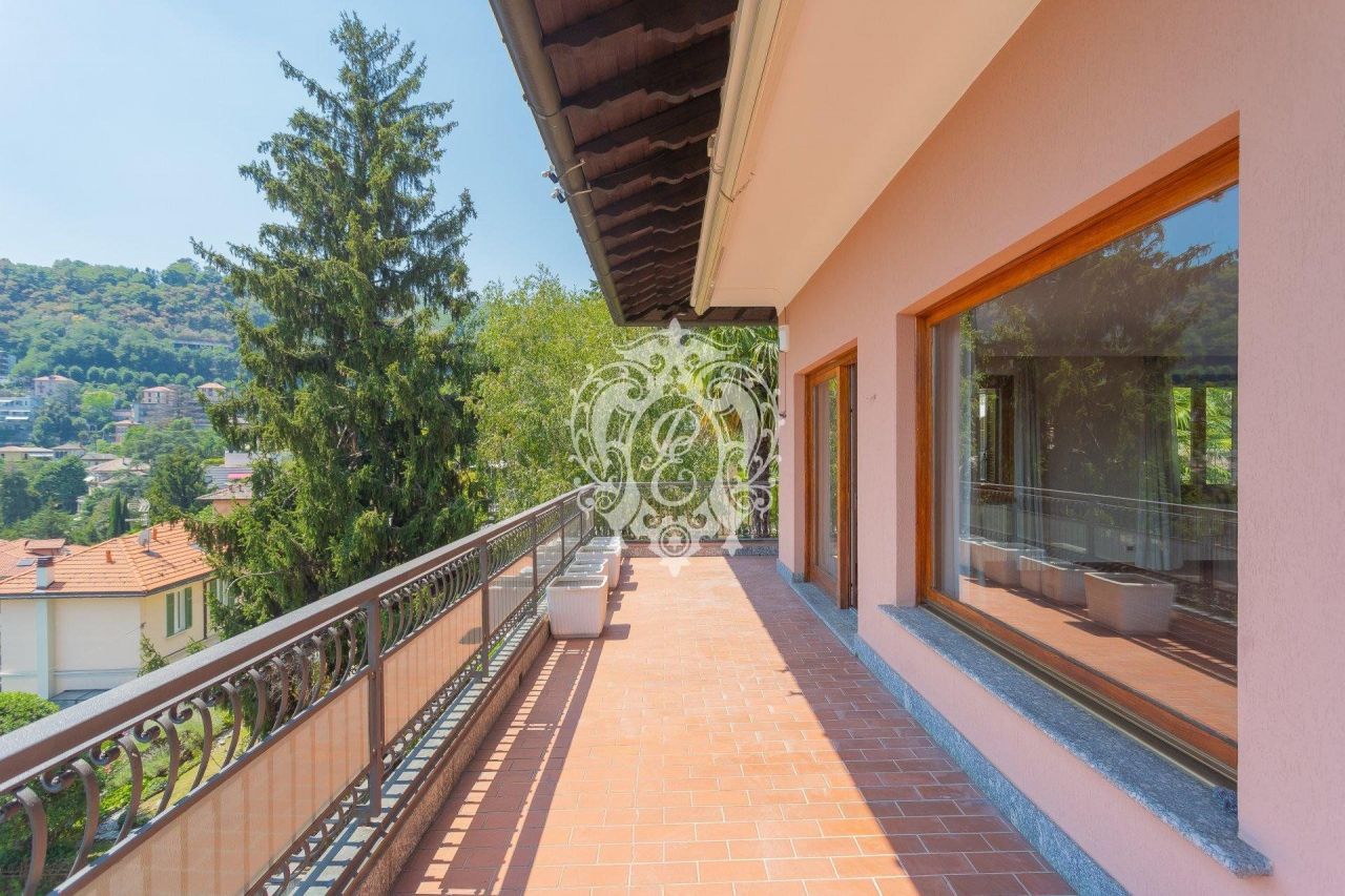 Вилла в Комо, Италия, 540 м² - фото 7