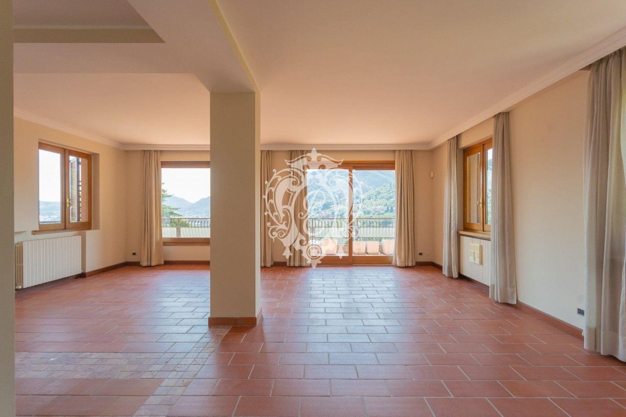 Вилла в Комо, Италия, 540 м² - фото 18