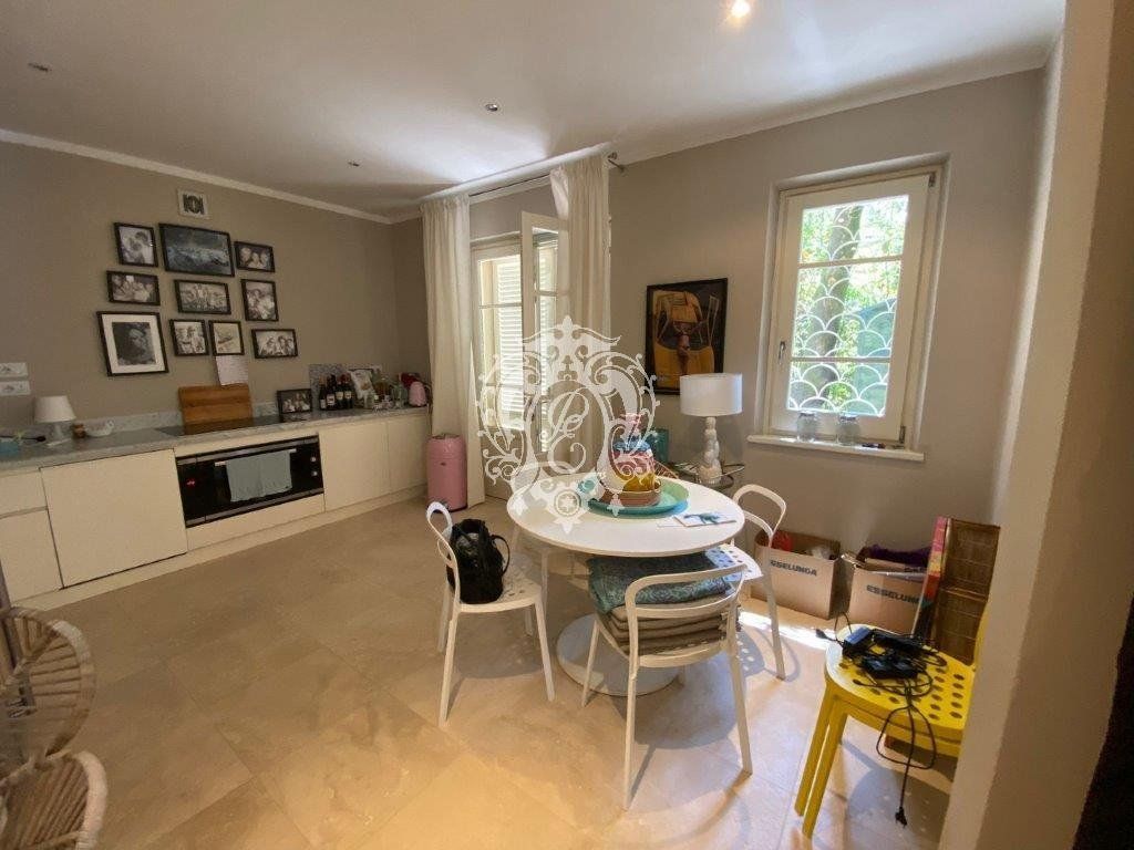 Вилла в Пьетрасанте, Италия, 297 м² - фото 4