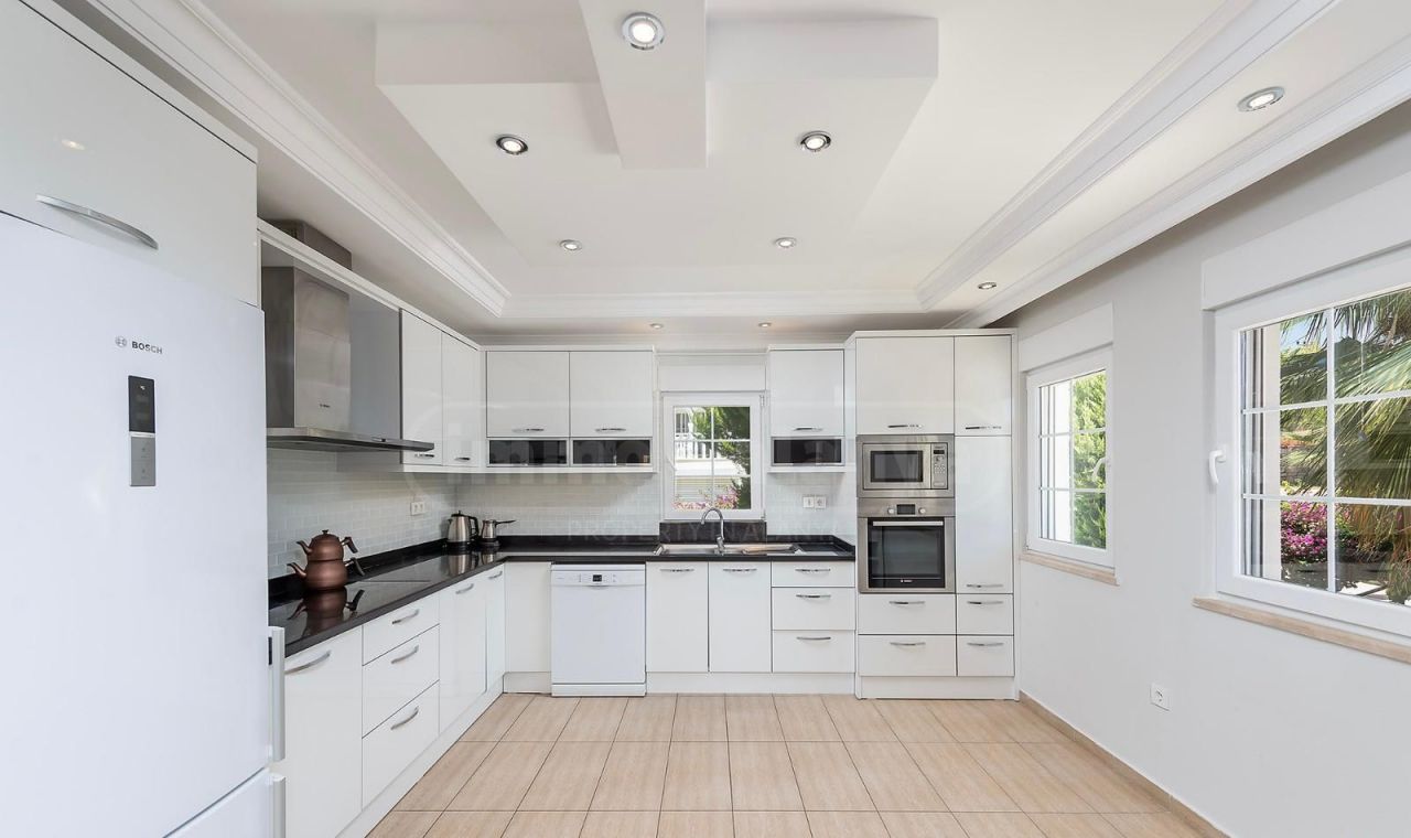 Вилла в Алании, Турция, 275 м² - фото 9