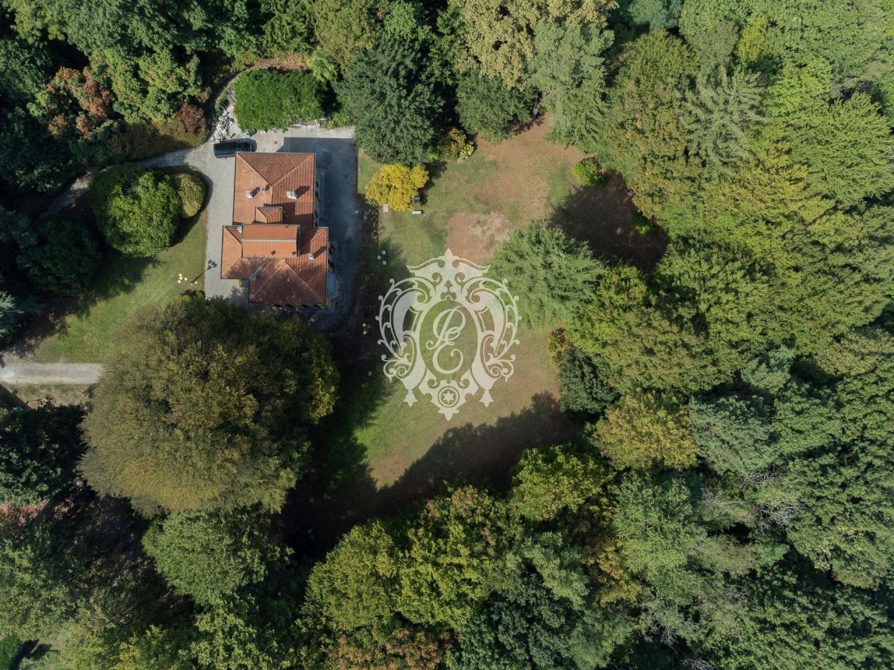 Вилла в Комо, Италия, 890 м² - фото 3