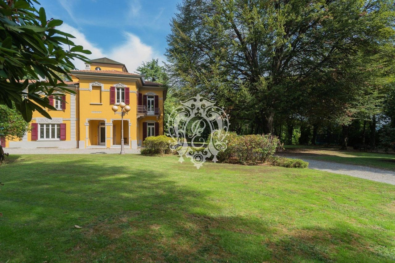 Вилла в Комо, Италия, 890 м² - фото 7
