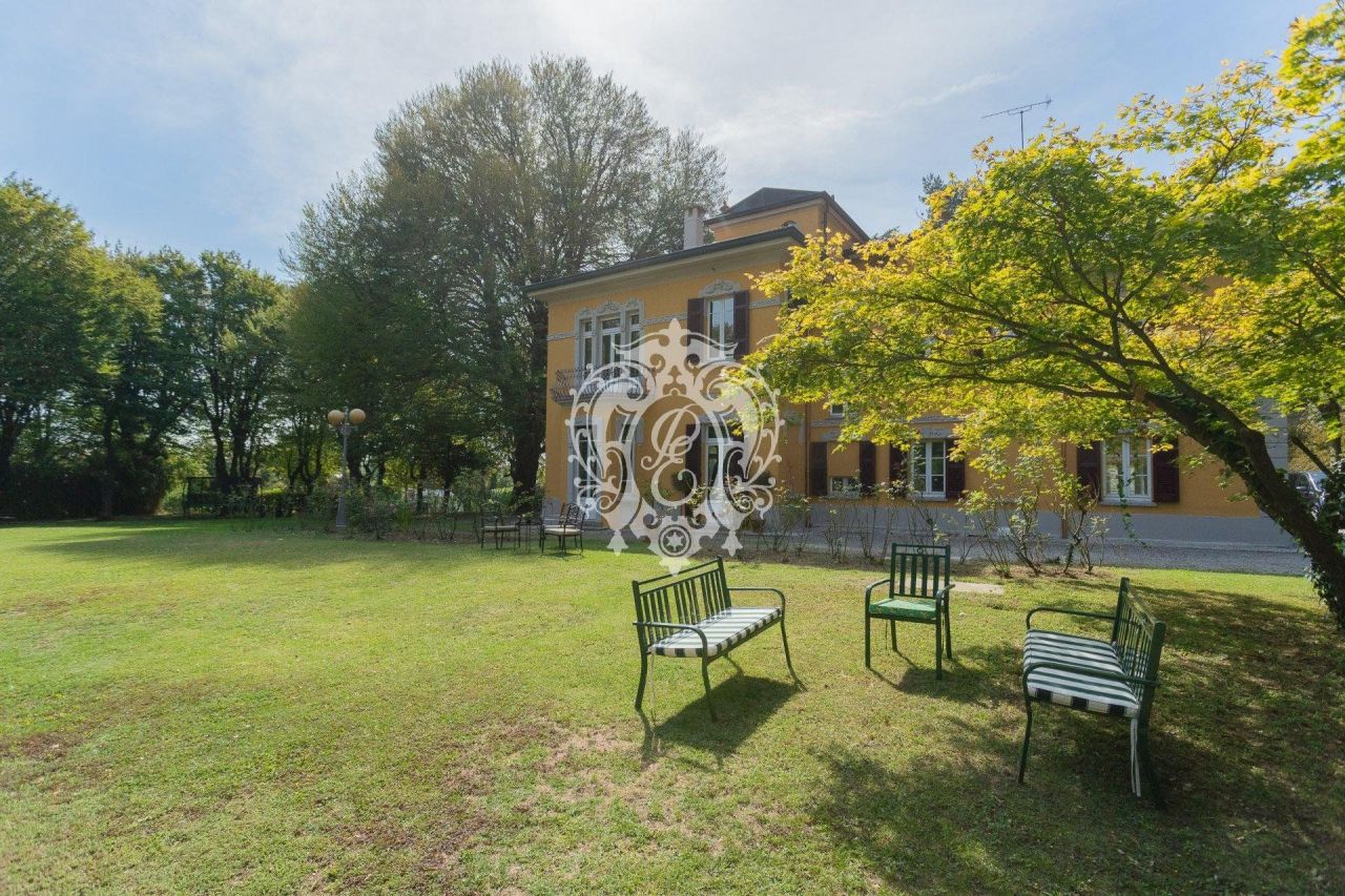 Вилла в Комо, Италия, 890 м² - фото 9