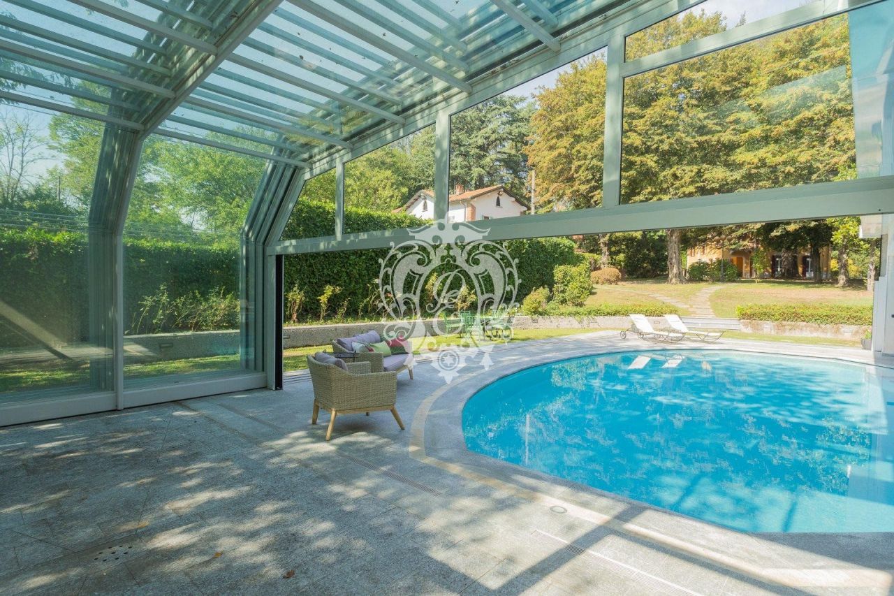 Вилла в Комо, Италия, 890 м² - фото 16