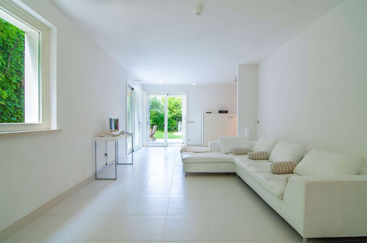 Вилла у озера Гарда, Италия, 120 м² - фото 8