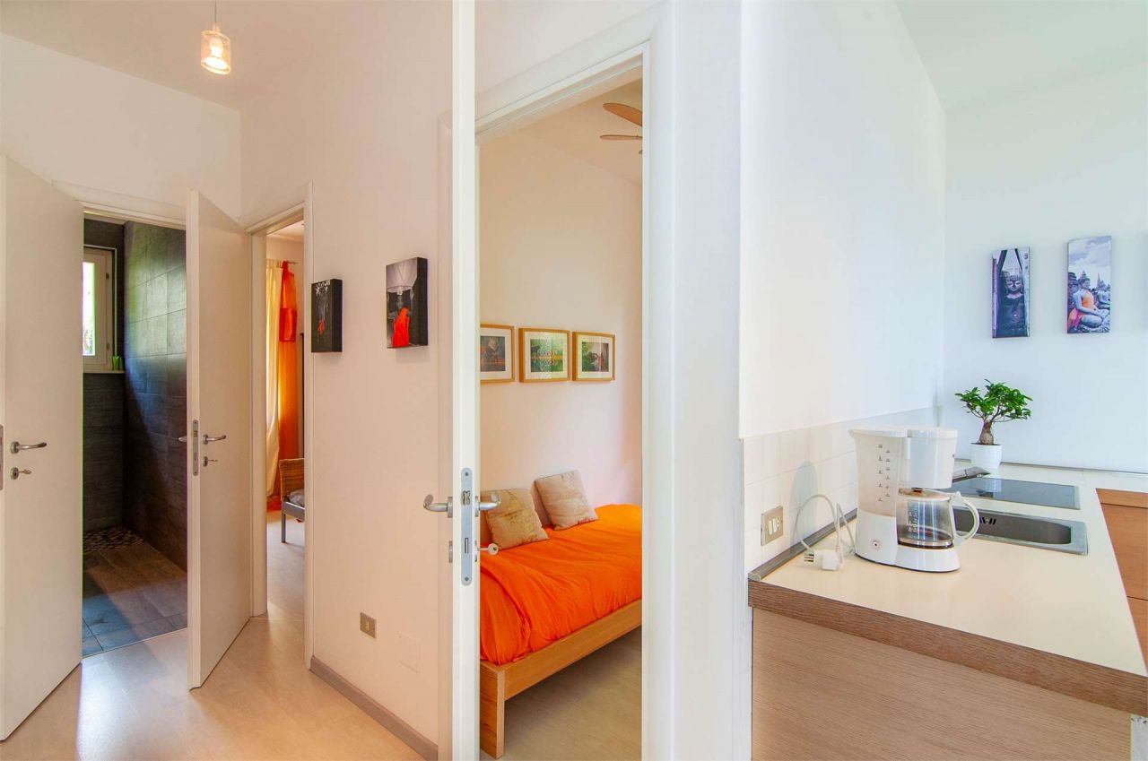 Вилла у озера Гарда, Италия, 120 м² - фото 13