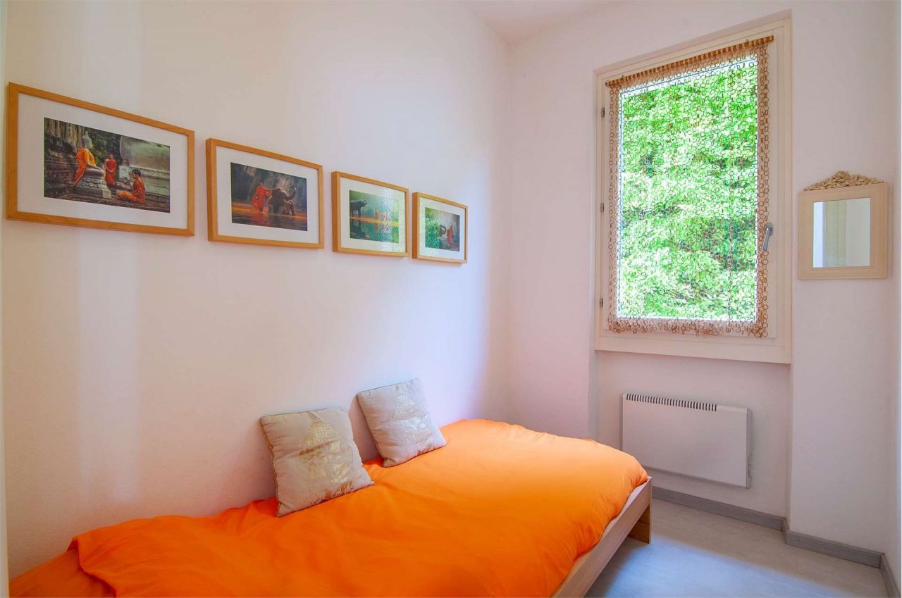 Вилла у озера Гарда, Италия, 120 м² - фото 16