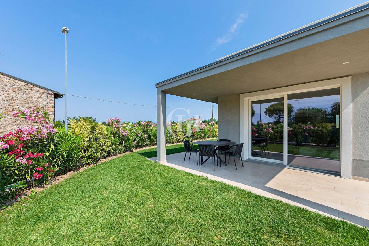 Вилла у озера Гарда, Италия, 231.31 м² - фото 18