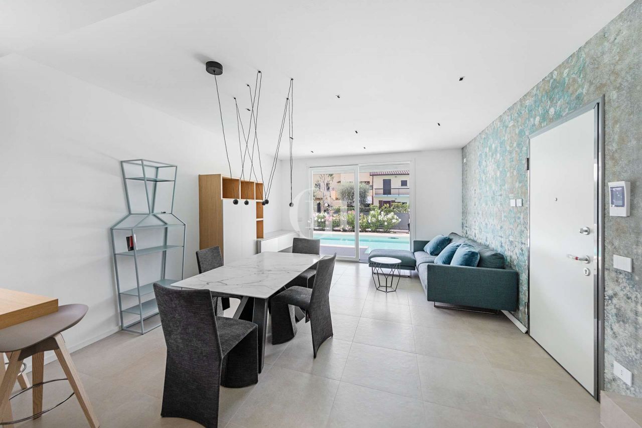 Вилла у озера Гарда, Италия, 213.46 м² - фото 5