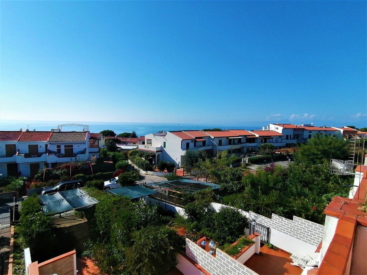 Таунхаус в Скалее, Италия, 170 м² - фото 9