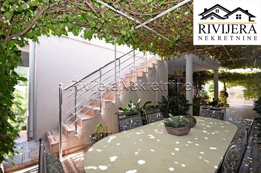 Дом в Херцег-Нови, Черногория, 406 м² - фото 4