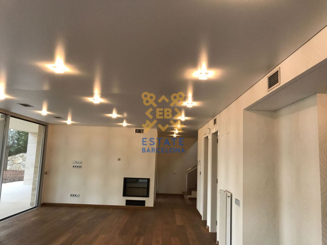 Дом на Коста-дель-Маресме, Испания, 454 м² - фото 9