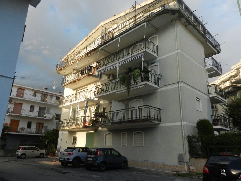 Квартира в Скалее, Италия, 140 м2 - фото 1