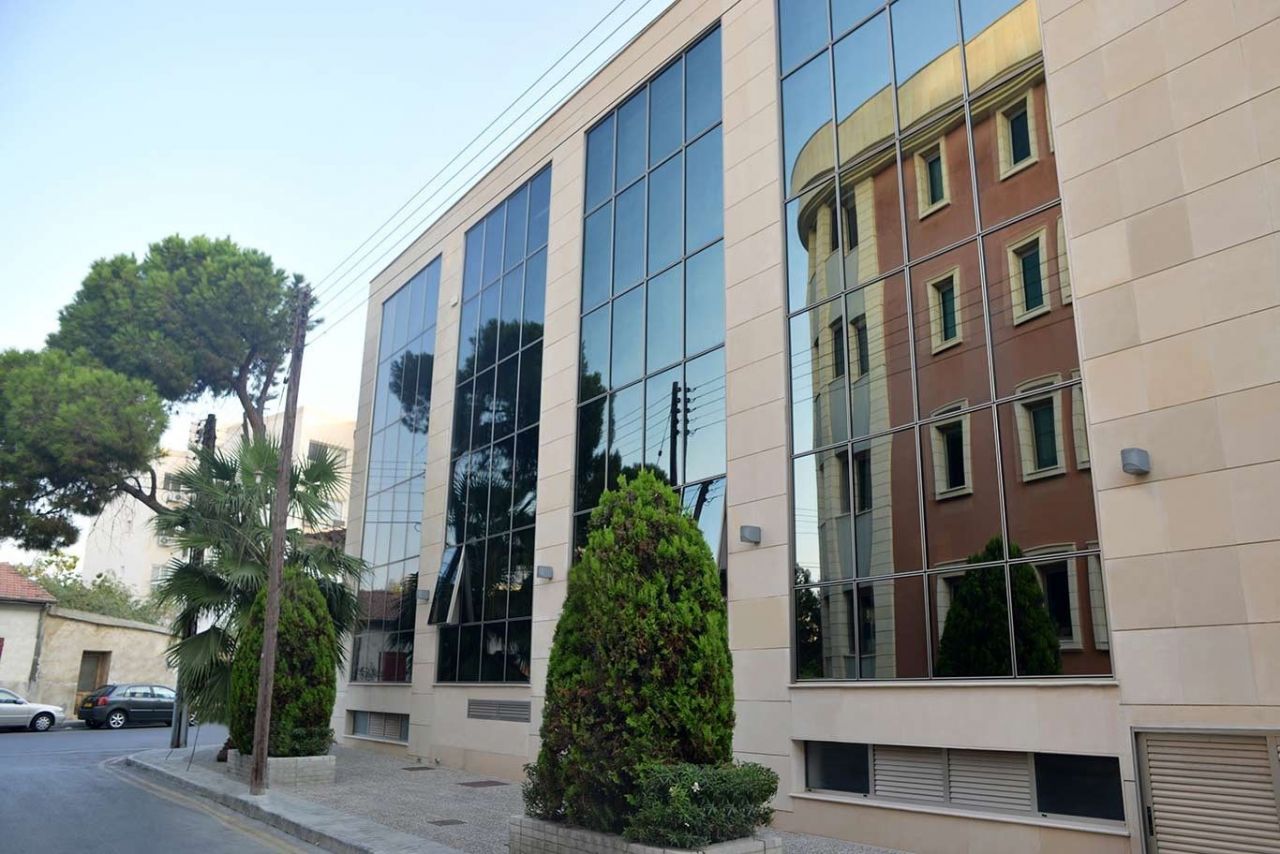 Офис в Лимасоле, Кипр, 847 м2 - фото 1