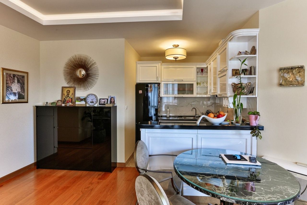 Квартира в Будве, Черногория, 72 м² - фото 5