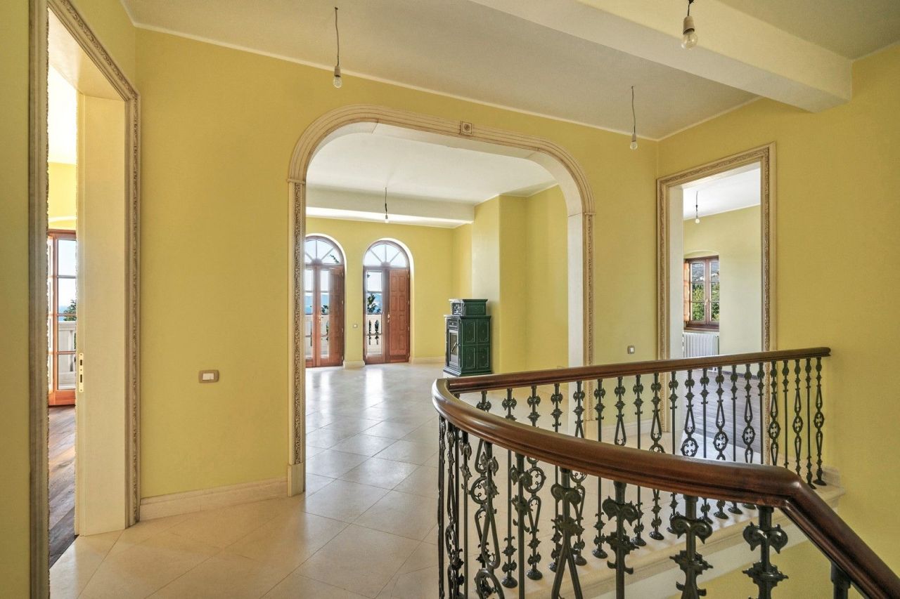 Вилла в Будве, Черногория, 470 м² - фото 16