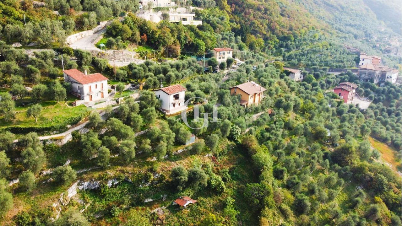 Вилла у озера Гарда, Италия, 135 м² - фото 13