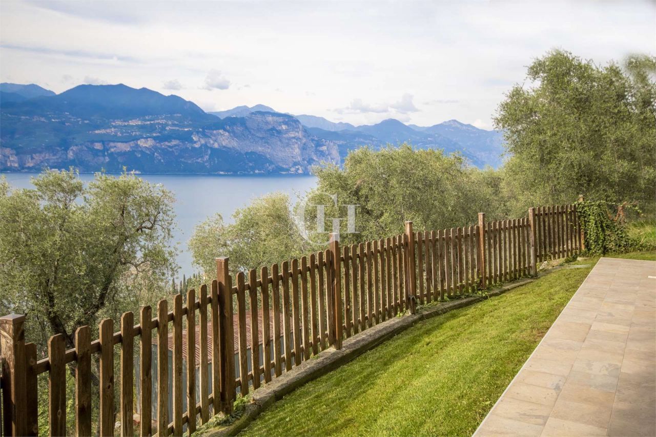 Вилла у озера Гарда, Италия, 135 м² - фото 7