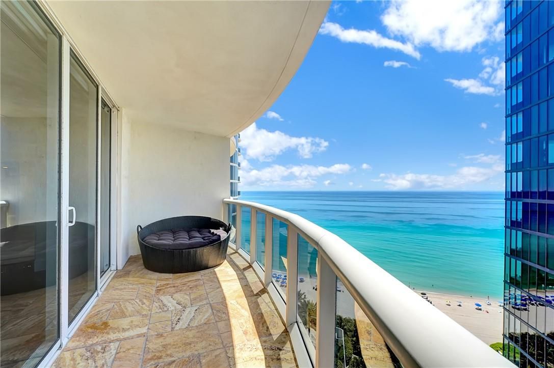 Квартира в Майами, США, 150 м² - фото 2