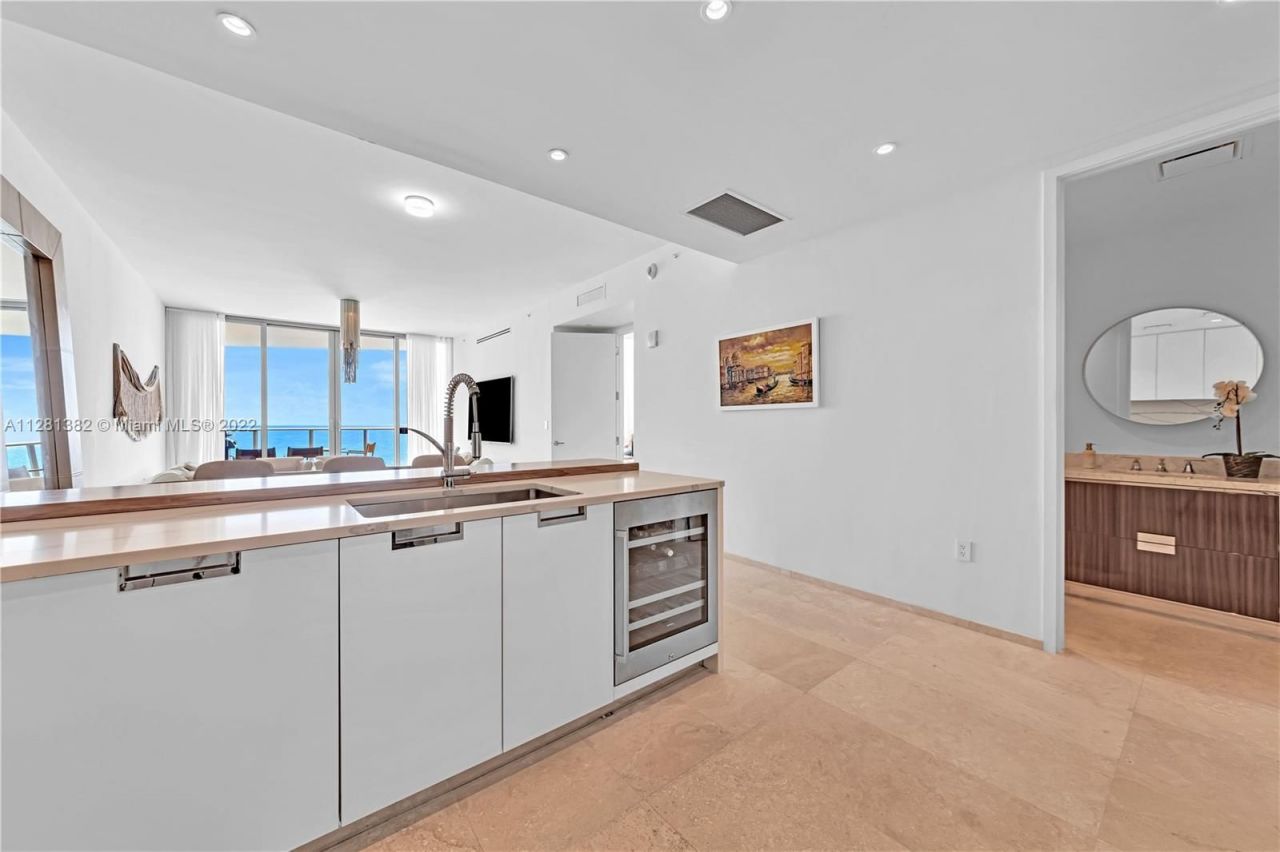 Квартира в Майами, США, 140 м² - фото 13