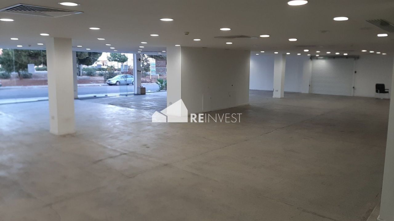 Офис в Ларнаке, Кипр, 900 м² - фото 1