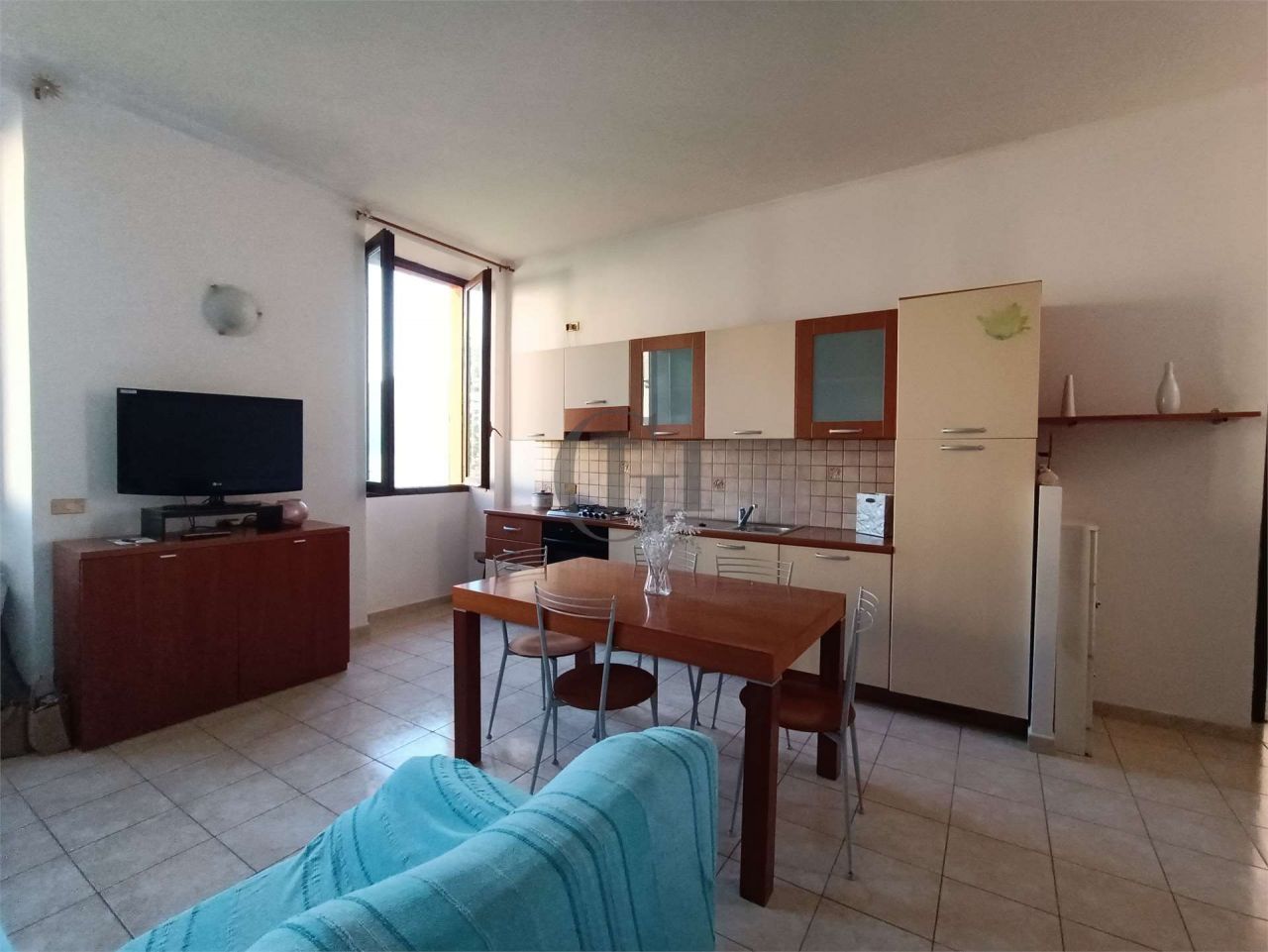 Апартаменты у озера Комо, Италия, 70 м² - фото 3