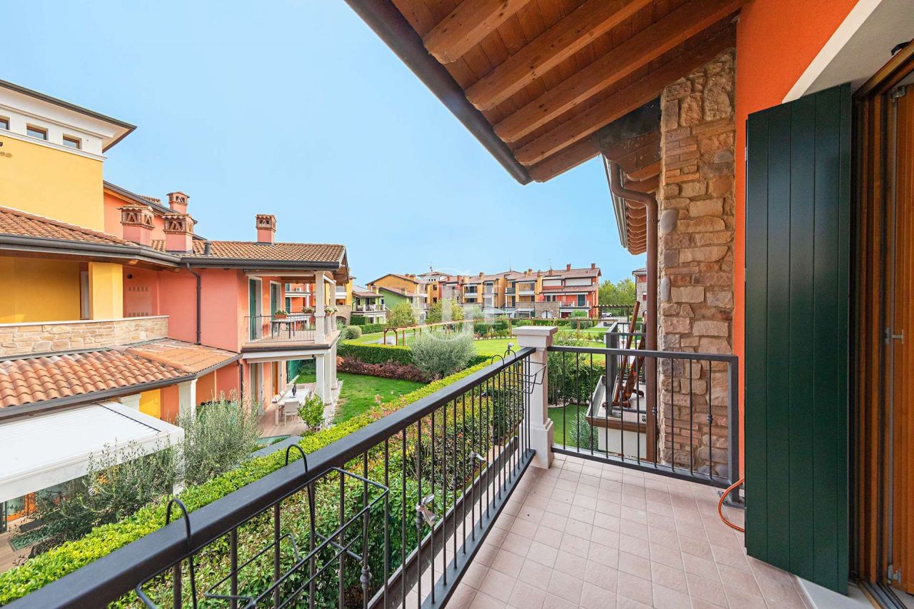 Апартаменты у озера Гарда, Италия, 60 м² - фото 12