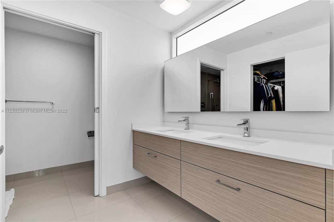 Квартира в Майами, США, 150 м² - фото 12