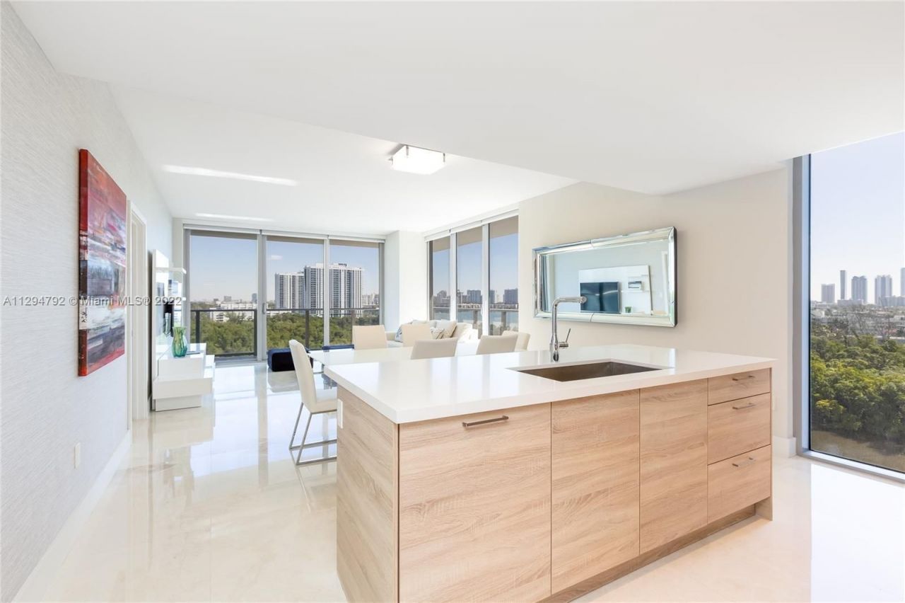 Квартира в Майами, США, 150 м² - фото 13