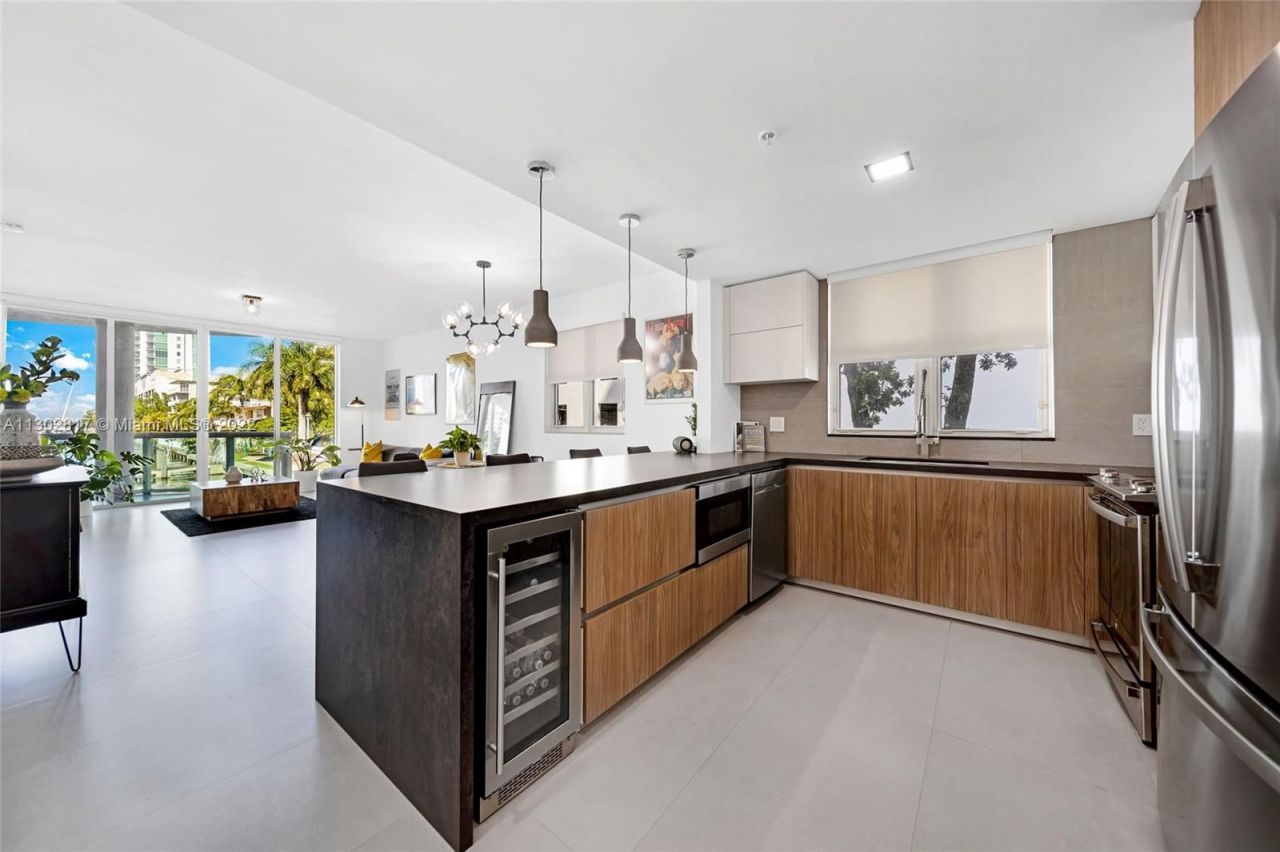 Таунхаус в Майами, США, 120 м² - фото 16