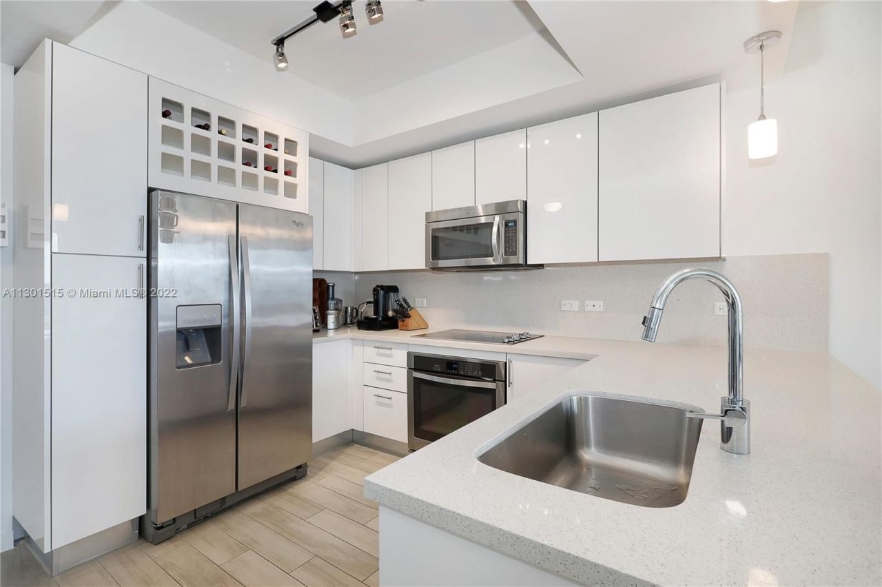 Квартира в Майами, США, 100 м² - фото 11