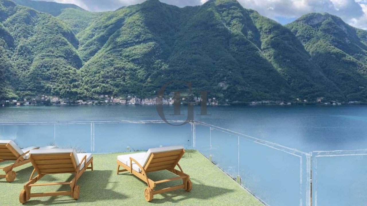 Пентхаус у озера Комо, Италия, 195 м² - фото 2