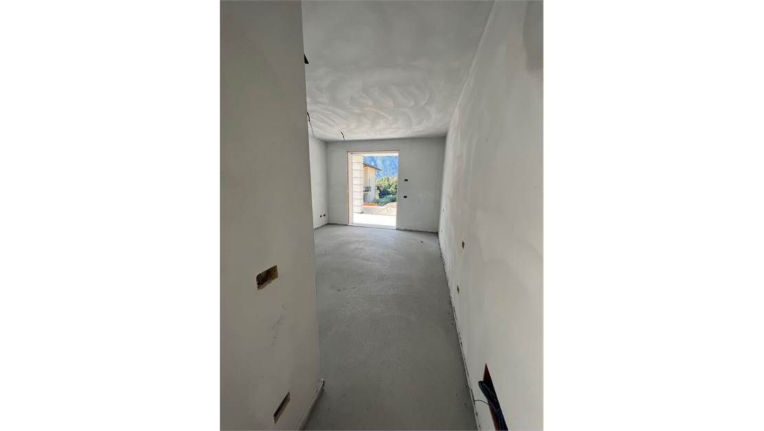 Апартаменты у озера Комо, Италия, 102 м² - фото 10