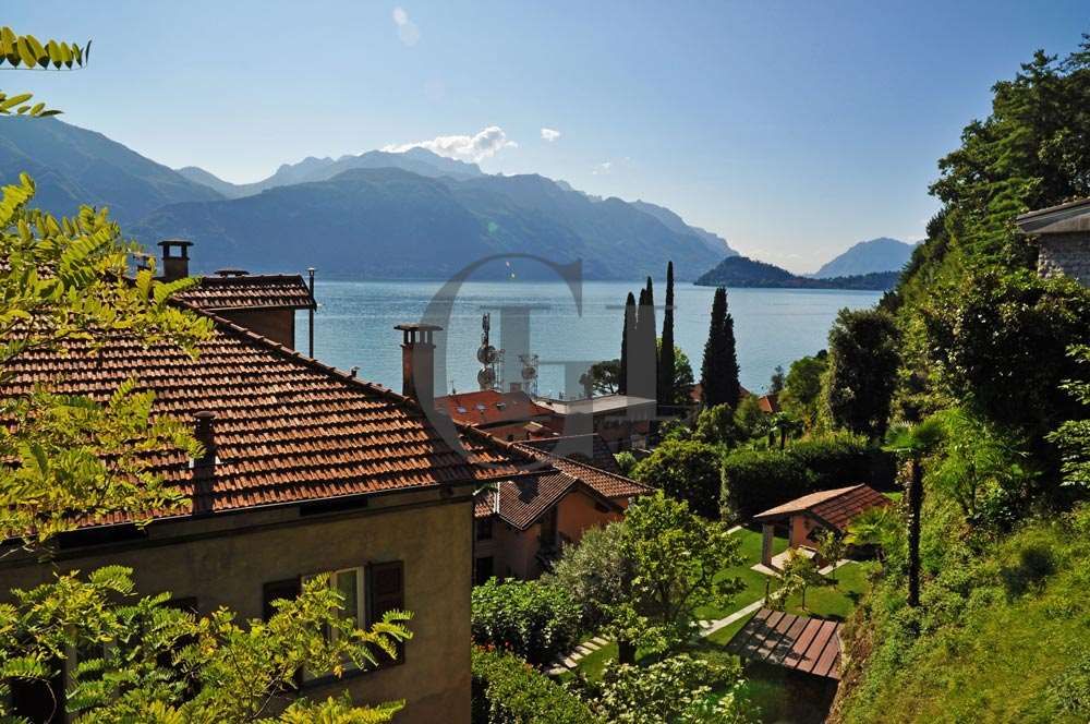 Апартаменты у озера Комо, Италия, 161 м2 - фото 1