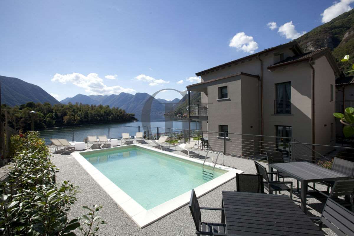 Апартаменты у озера Комо, Италия, 115 м2 - фото 1