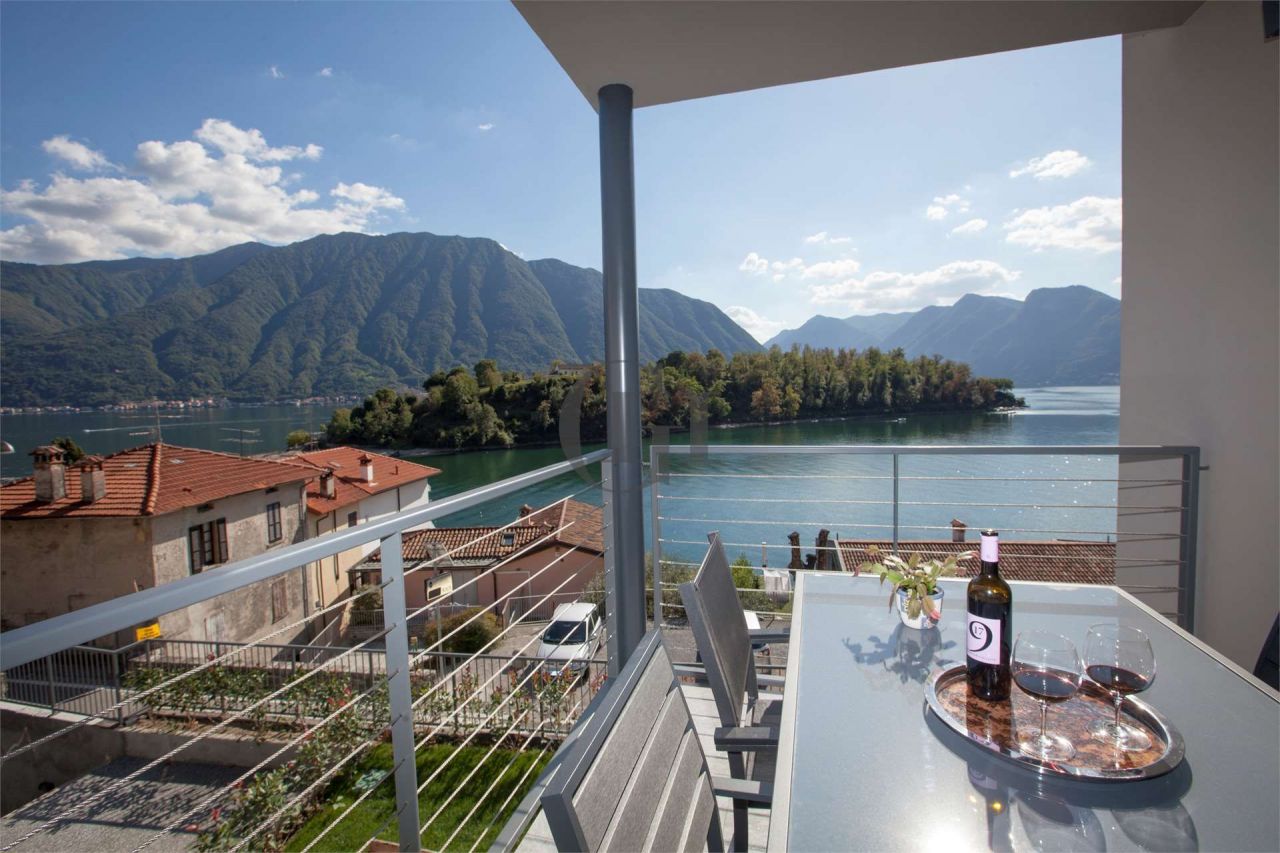 Апартаменты у озера Комо, Италия, 115 м² - фото 11