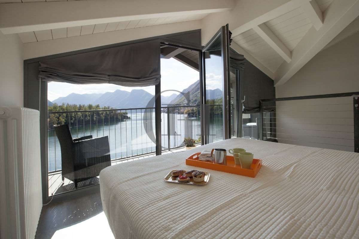 Апартаменты у озера Комо, Италия, 115 м² - фото 17