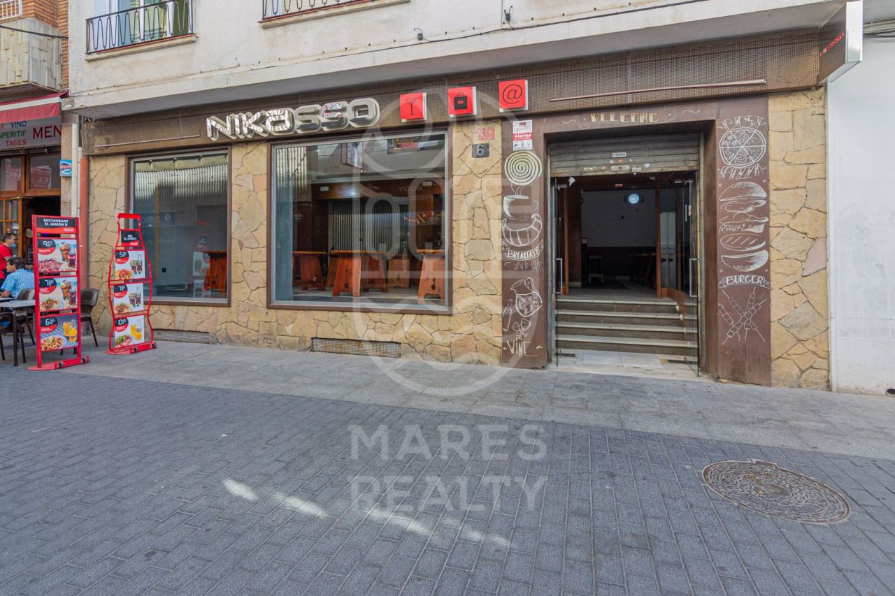 Кафе, ресторан на Льорет-де-Мар, Испания, 250 м2 - фото 1