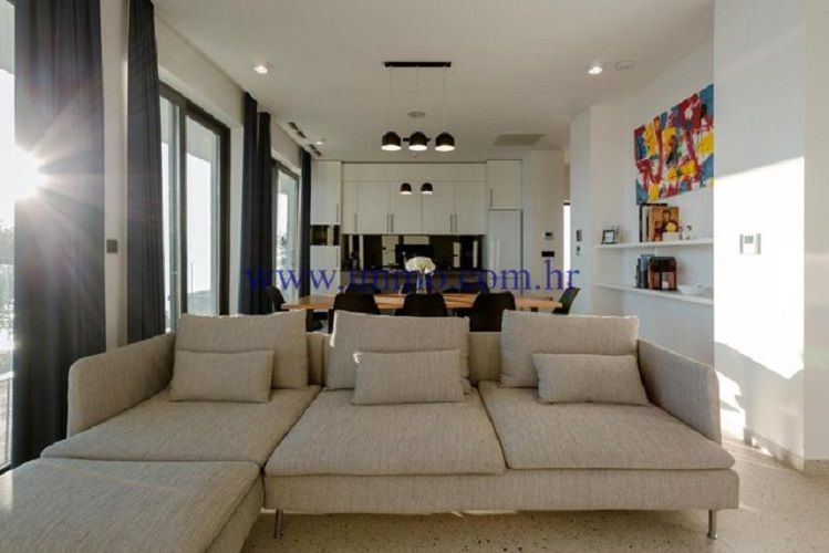 Вилла в Омише, Хорватия, 350 м² - фото 2