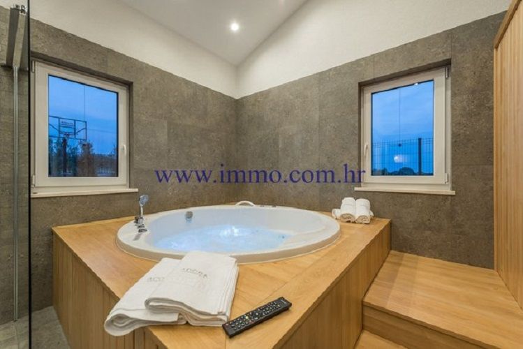 Вилла в Задаре, Хорватия, 425 м² - фото 14