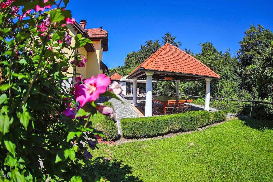 Отель, гостиница в Лашко, Словения, 614 м² - фото 6