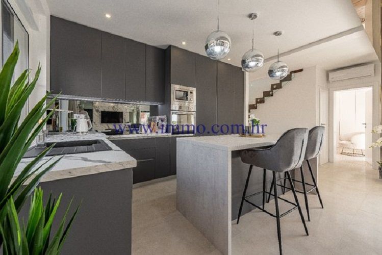 Вилла в Задаре, Хорватия, 212 м² - фото 4