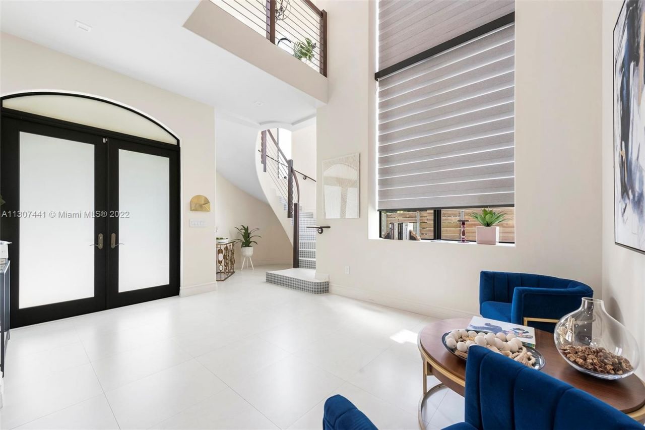 Дом в Майами, США, 290 м² - фото 8