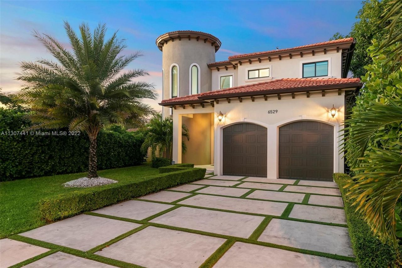 Дом в Майами, США, 290 м² - фото 2