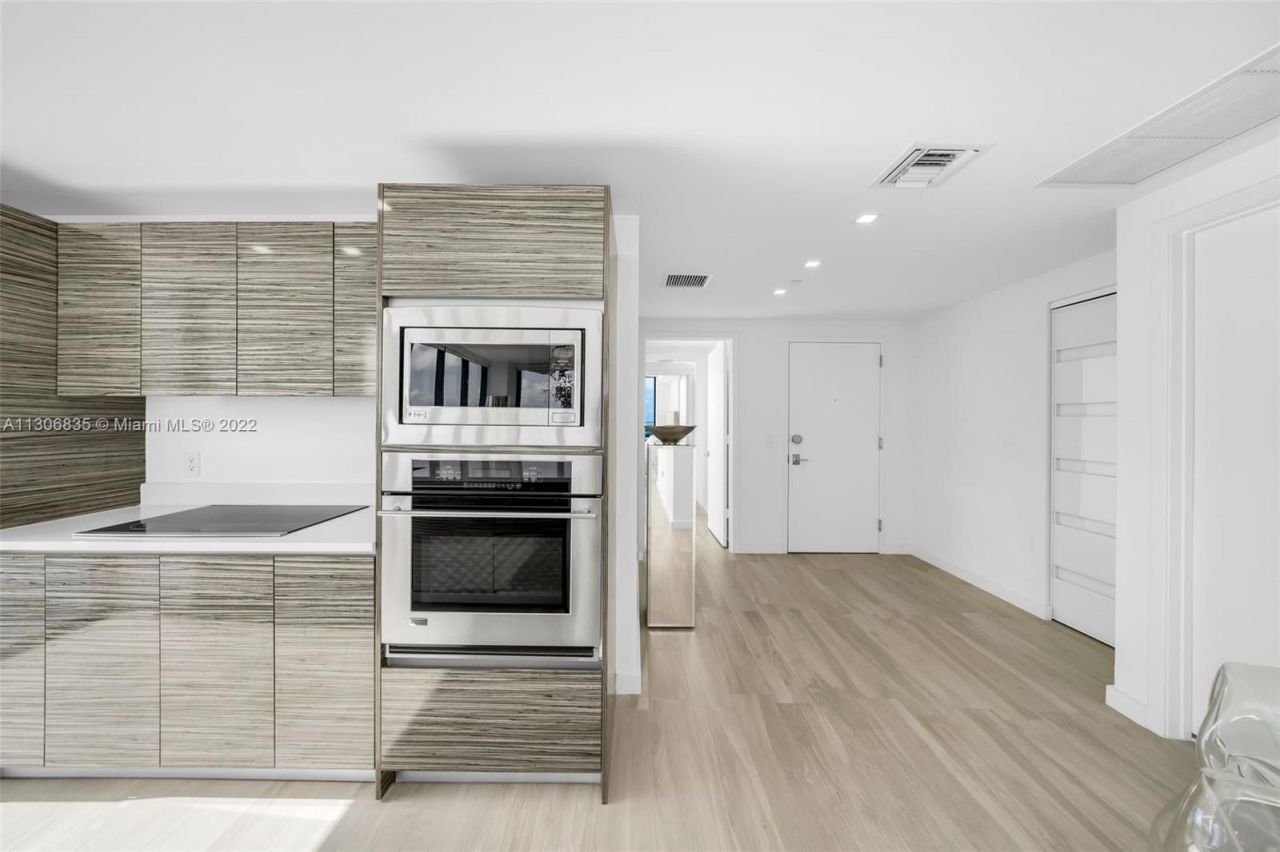 Квартира в Майами, США, 130 м² - фото 13