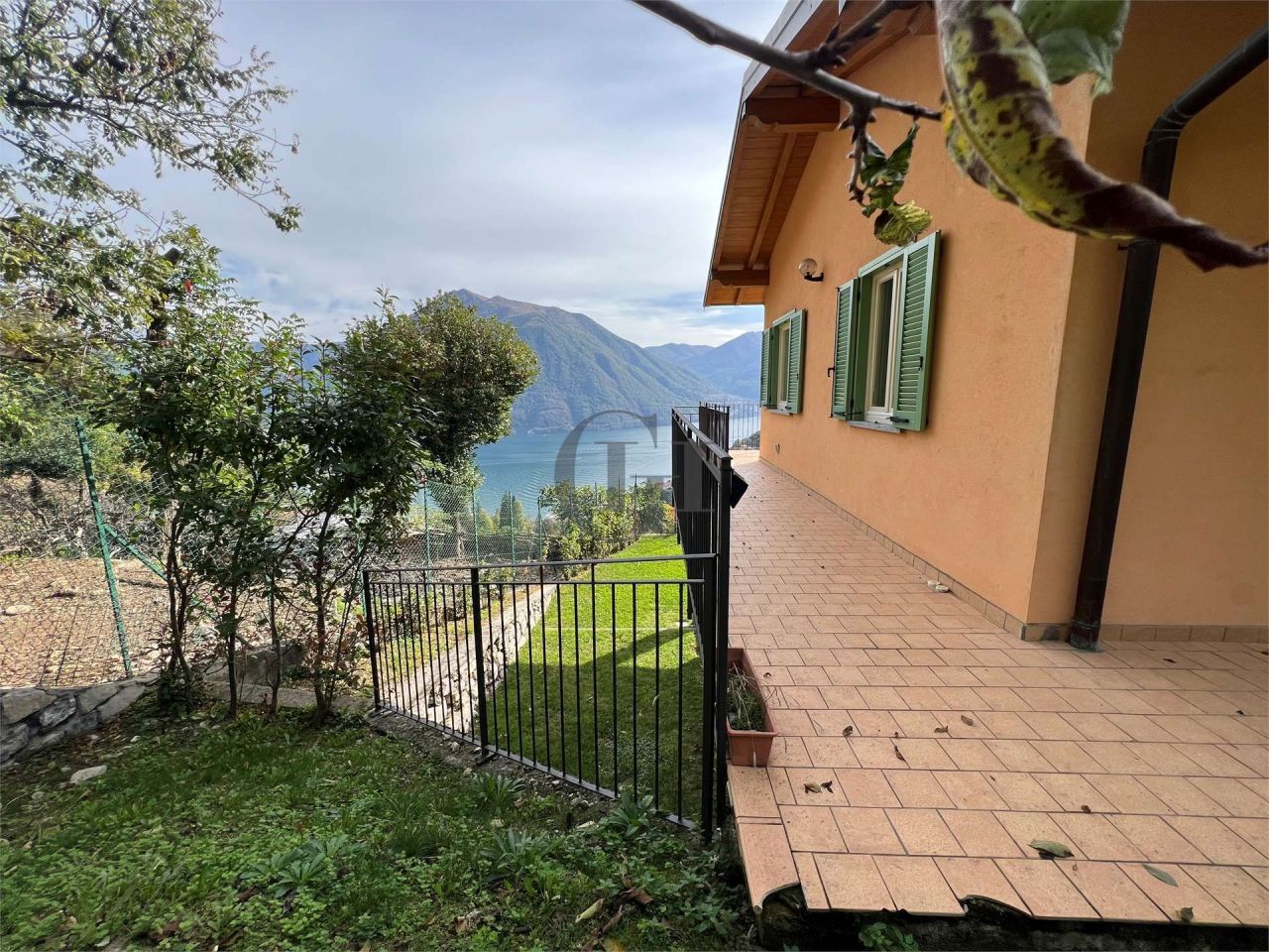 Апартаменты у озера Комо, Италия, 85 м² - фото 4