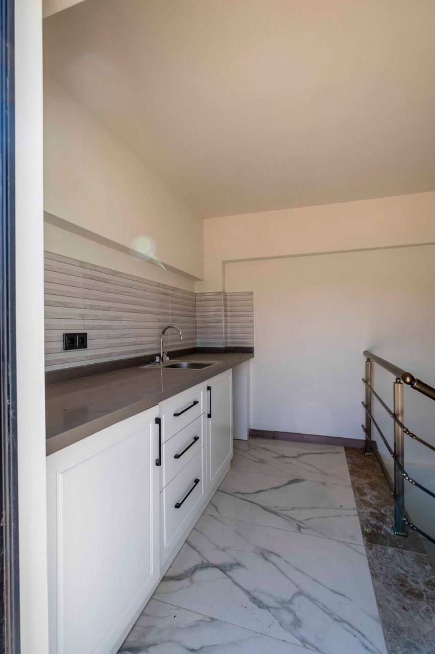 Вилла в Алании, Турция, 220 м² - фото 13