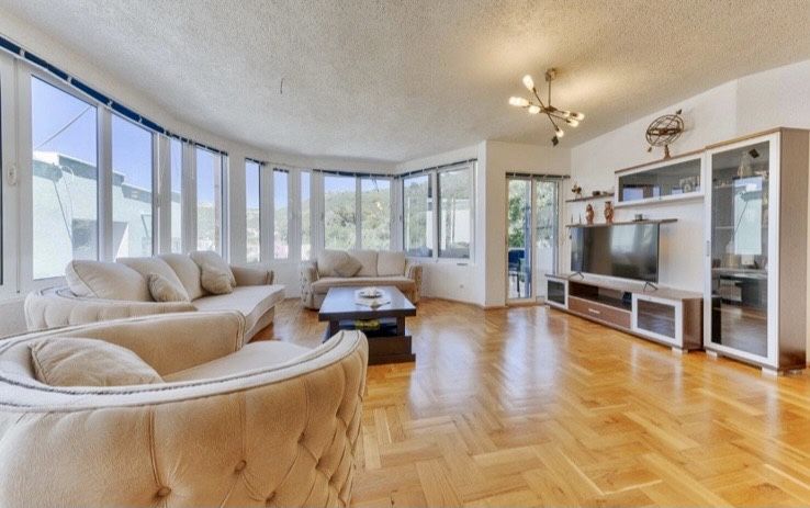 Квартира в Добра Воде, Черногория, 144 м² - фото 5