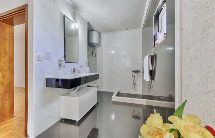 Квартира в Добра Воде, Черногория, 144 м² - фото 7